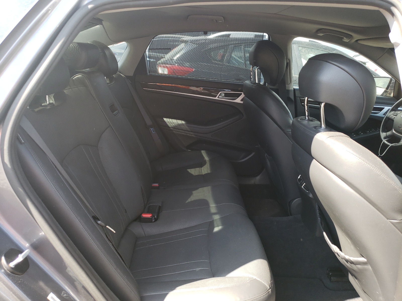 KMHGN4JE3FU020564 2015 Hyundai Genesis 3.8L