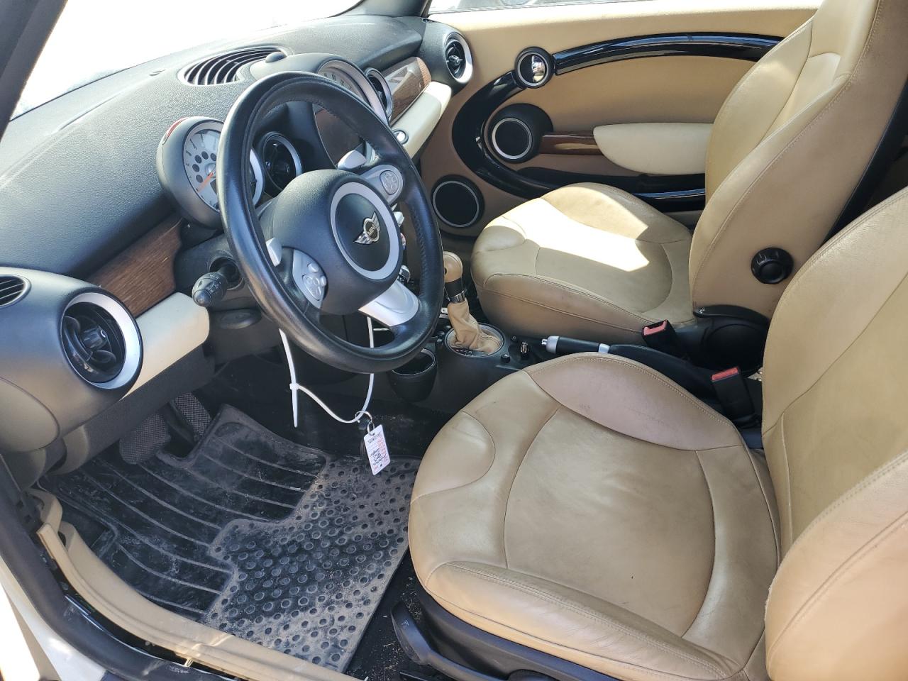 2009 Mini Cooper VIN: WMWMF33539TT69081 Lot: 63556374