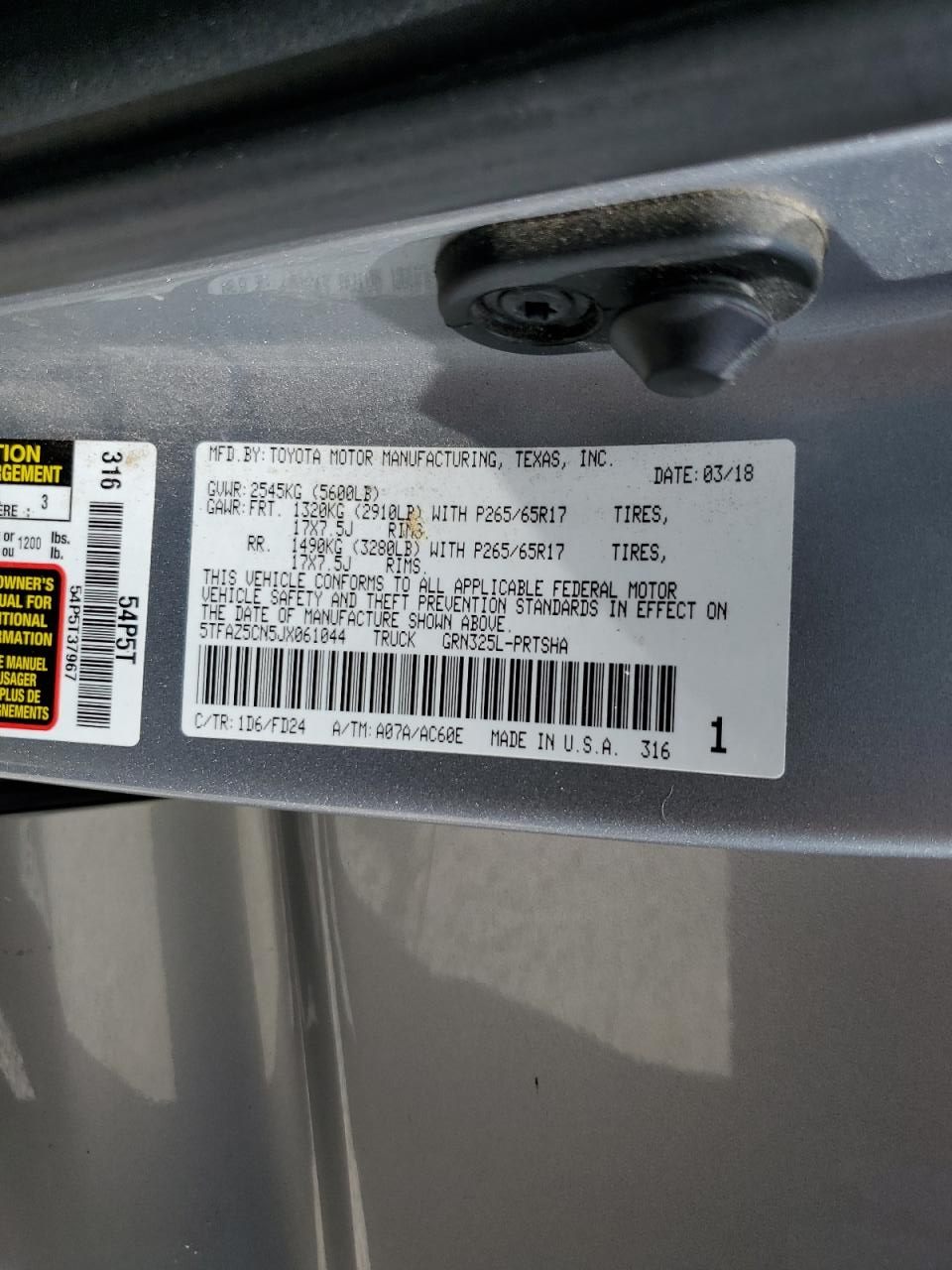 5TFAZ5CN5JX061044 2018 Toyota Tacoma Double Cab