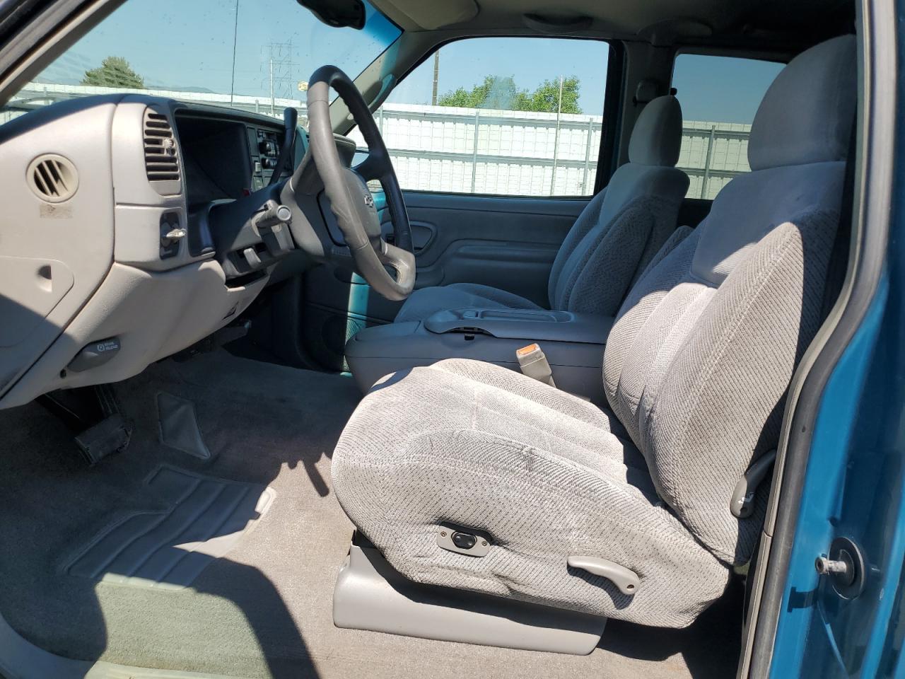 1998 Chevrolet Gmt-400 K1500 VIN: 2GCEK19R1W1249802 Lot: 62535784