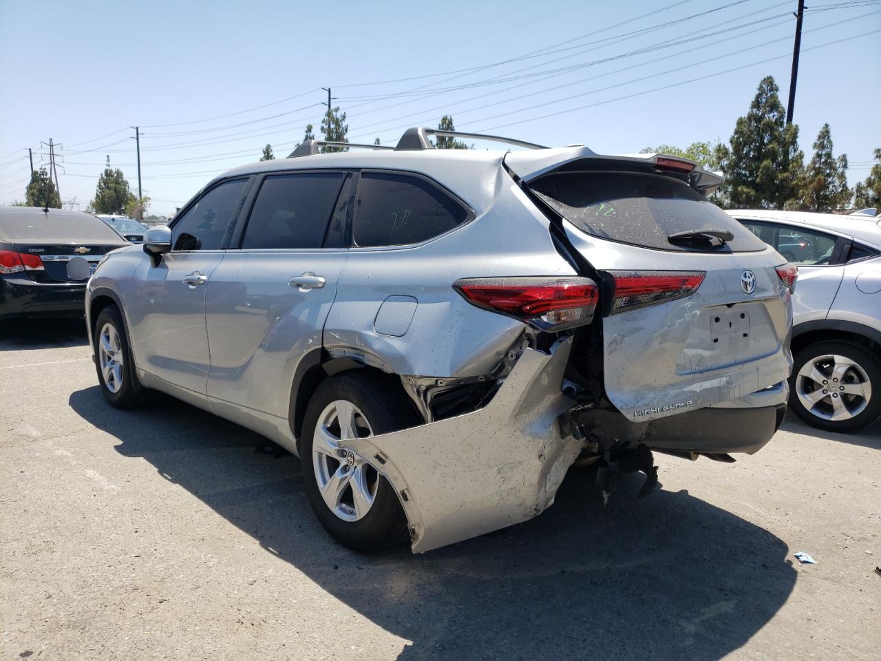 5TDCZRAH2MS084806 2021 TOYOTA HIGHLANDER - Image 2