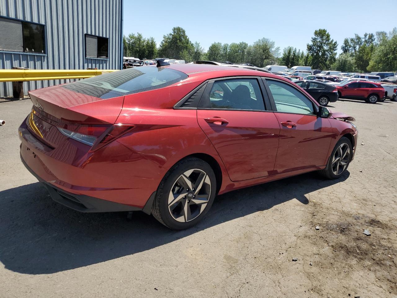 KMHLS4AG4PU565571 Hyundai Elantra SE 3