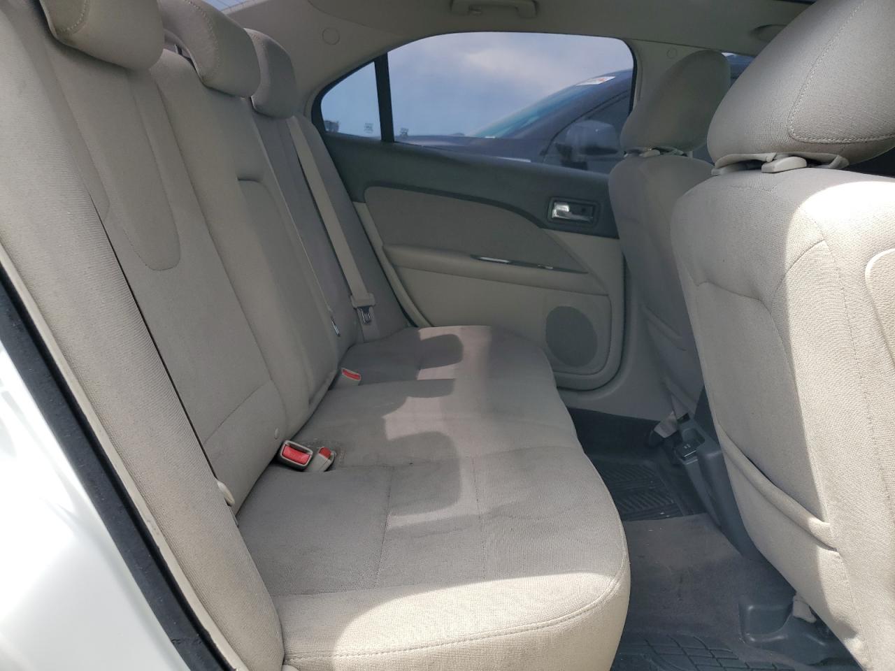 2010 Ford Fusion Hybrid VIN: 3FADP0L39AR186485 Lot: 62885734