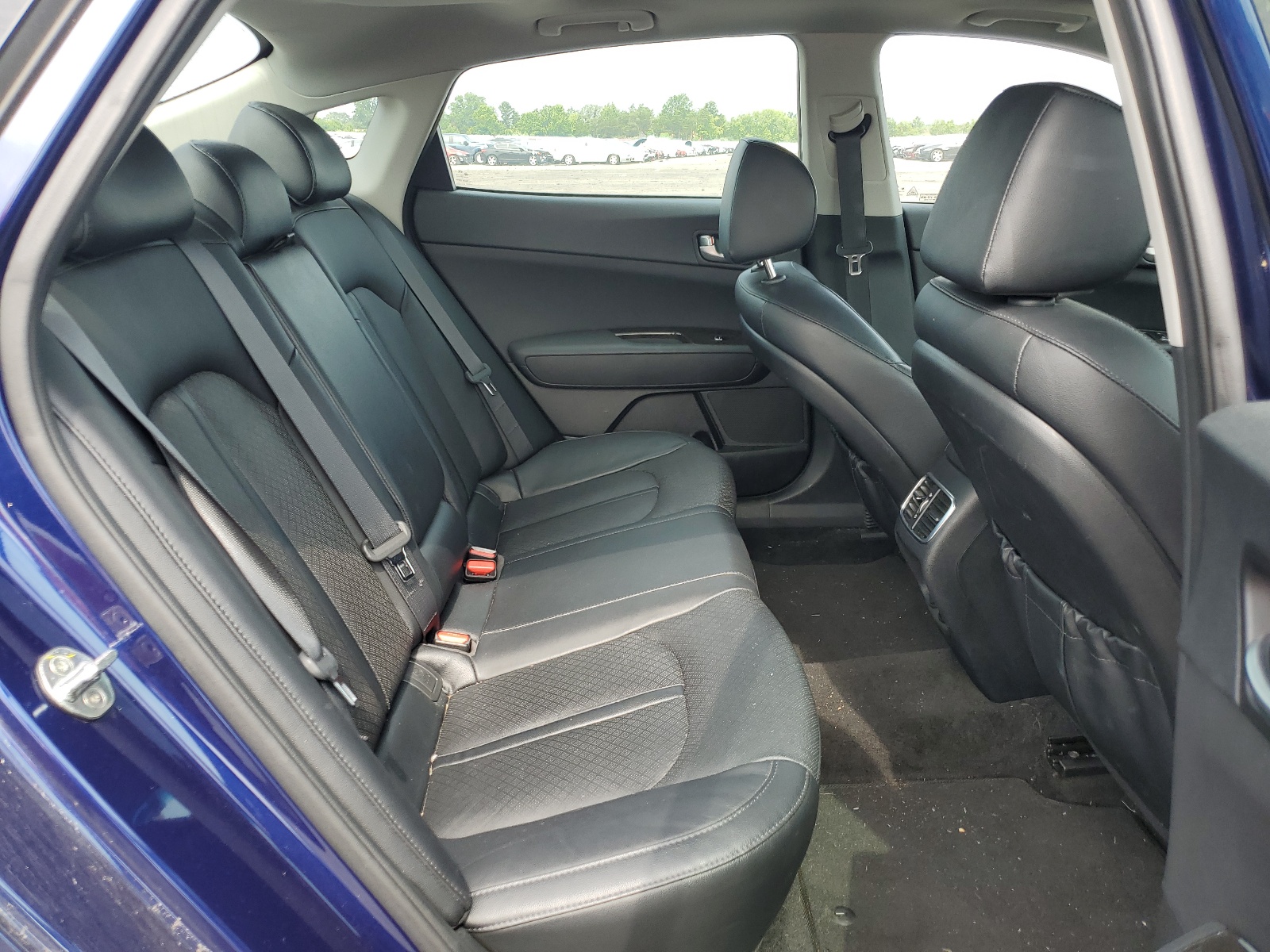 5XXGU4L37JG235074 2018 Kia Optima Ex