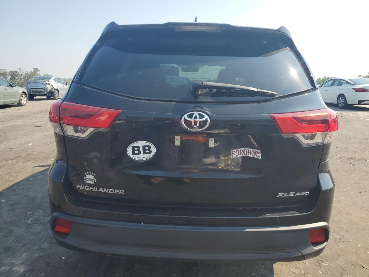 2018 Toyota Highlander Se VIN: 5TDJZRFH1JS551659 Lot: 63042514