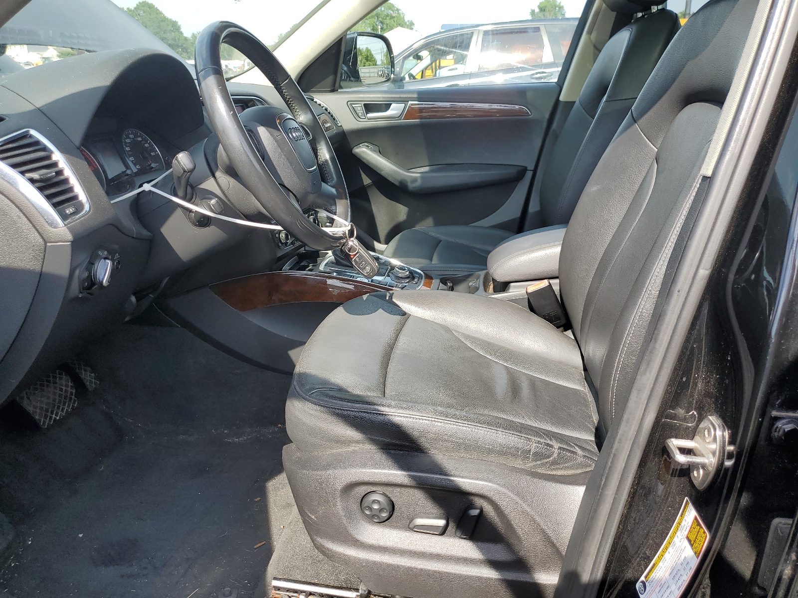 WA1LFAFP1CA123174 2012 Audi Q5 Premium Plus