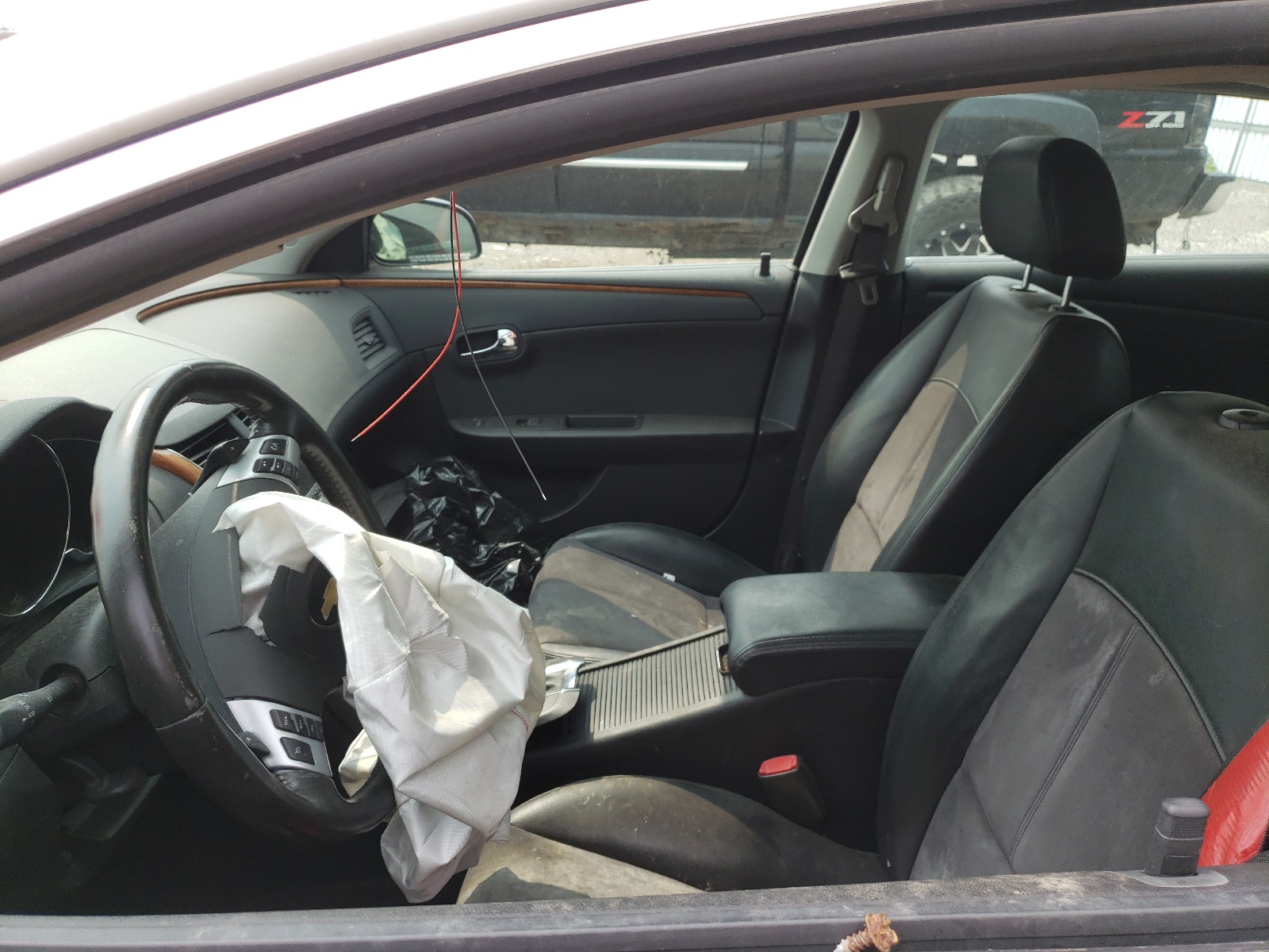 1G1ZJ57B394259184 2009 Chevrolet Malibu 2Lt