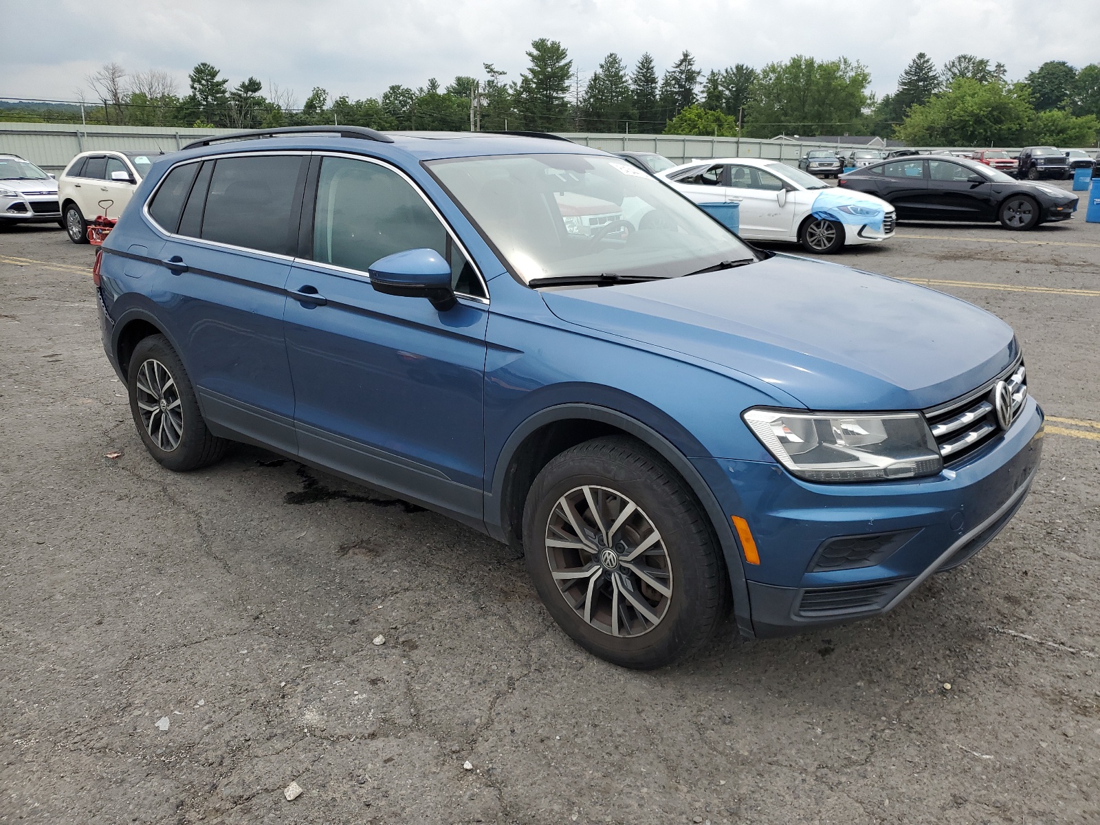 3VV2B7AX7KM032792 2019 Volkswagen Tiguan Se