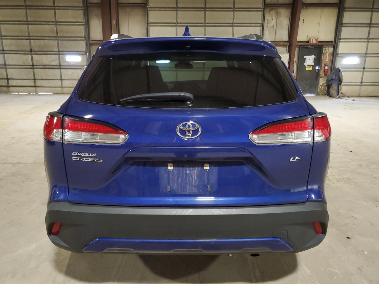 2022 Toyota Corolla Cross Le VIN: 7MUCAAAG7NV034877 Lot: 64047534