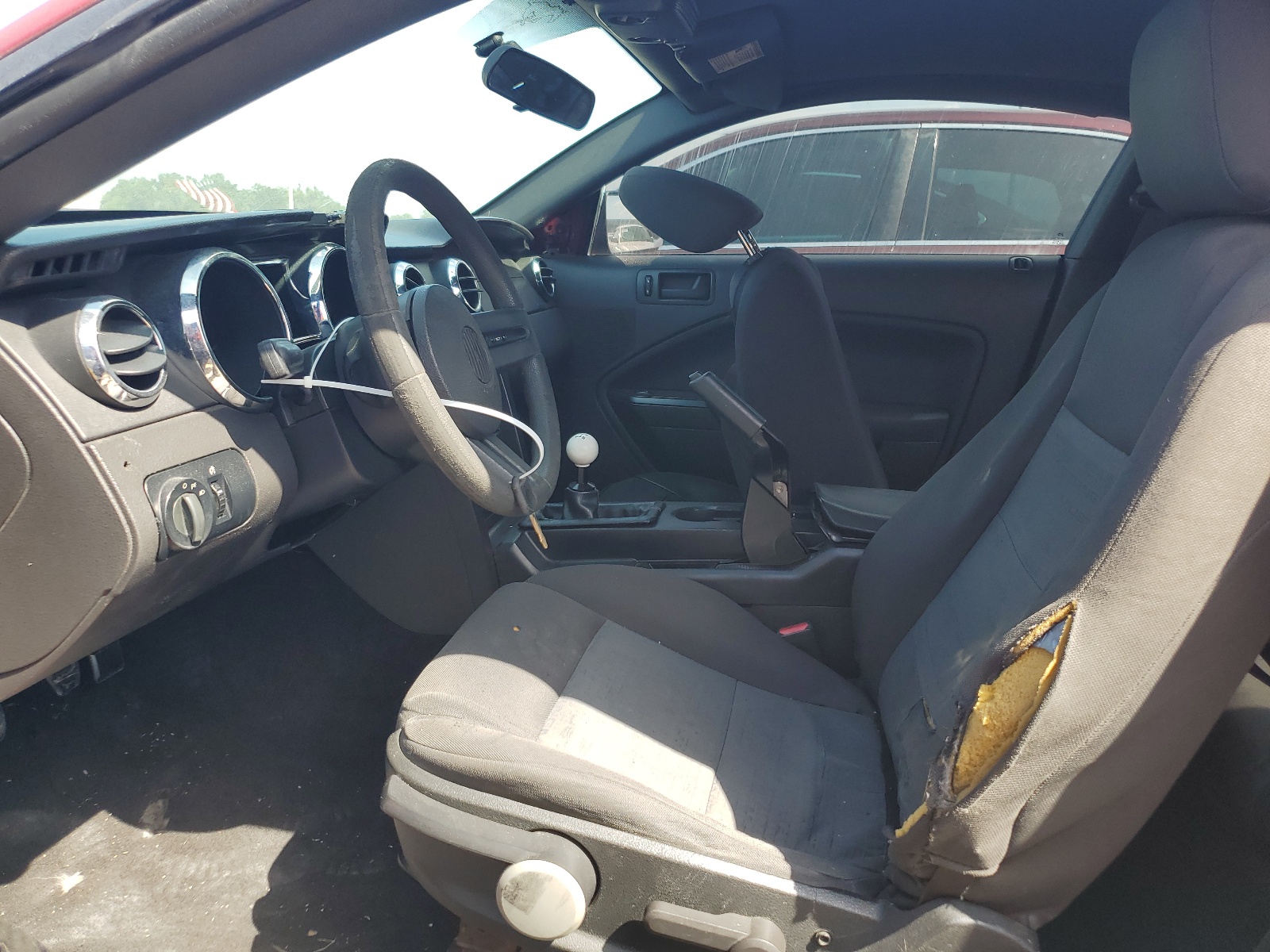 1ZVFT80N575215735 2007 Ford Mustang