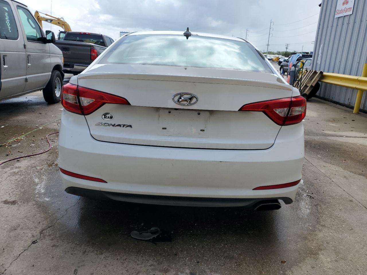 2016 Hyundai Sonata Se VIN: 5NPE24AF4GH366342 Lot: 63305344