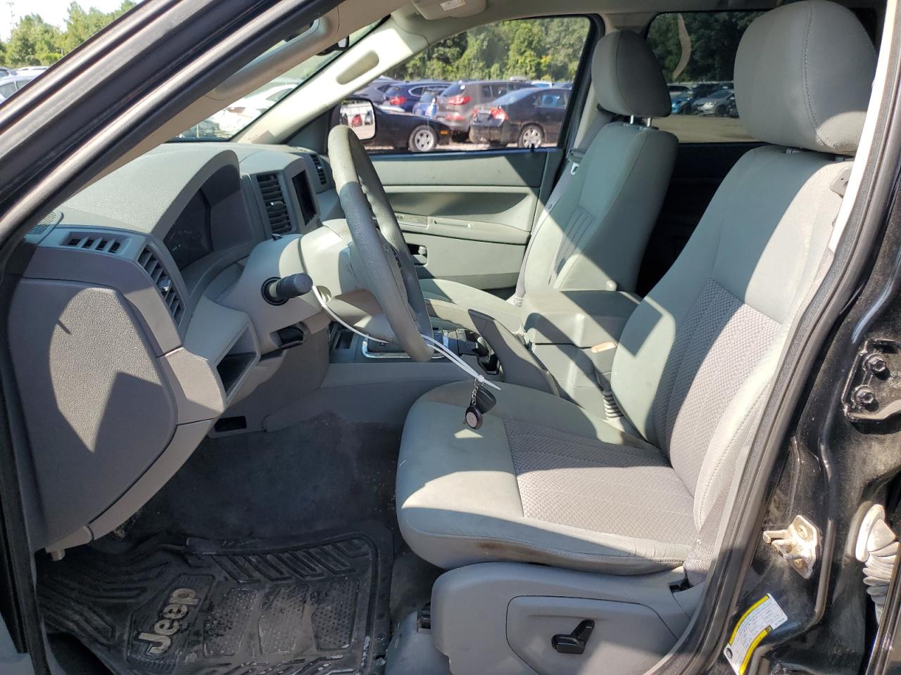 2006 Jeep Grand Cherokee Laredo VIN: 1J4GR48K56C176738 Lot: 64827834