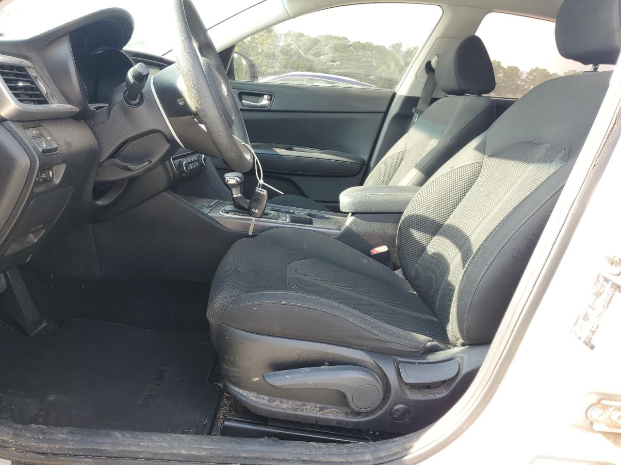 2020 Kia Optima Lx VIN: 5XXGT4L39LG385452 Lot: 63994714