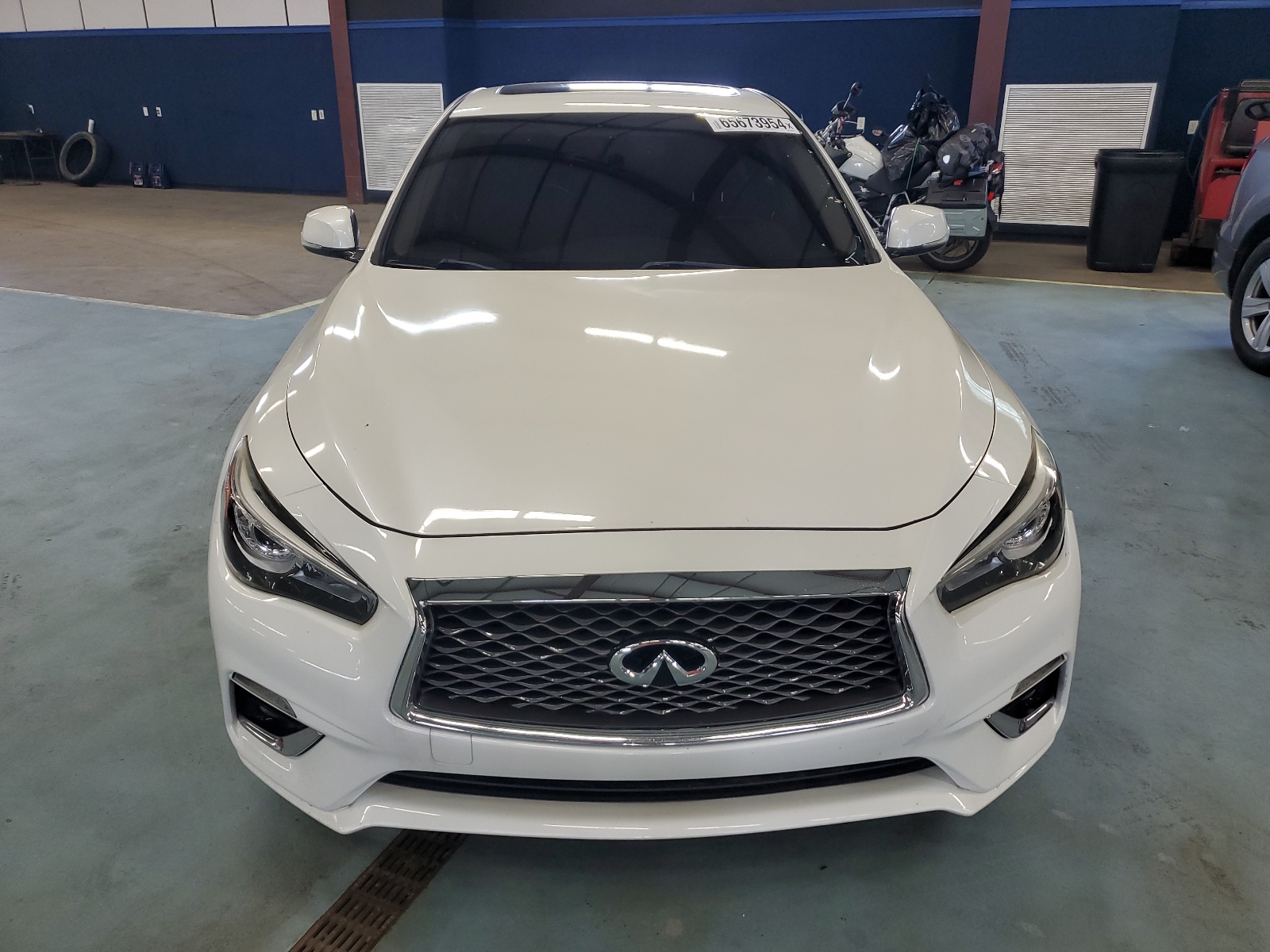 2018 Infiniti Q50 Luxe vin: JN1EV7AR1JM431666