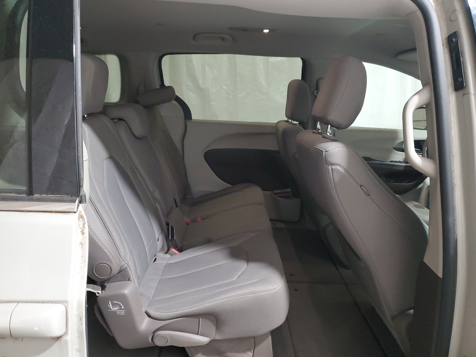 2C4RC1DG1HR676812 2017 Chrysler Pacifica Touring