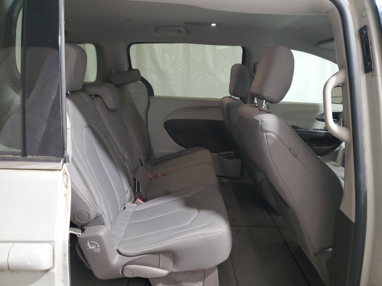 2017 Chrysler Pacifica Touring VIN: 2C4RC1DG1HR676812 Lot: 63995724