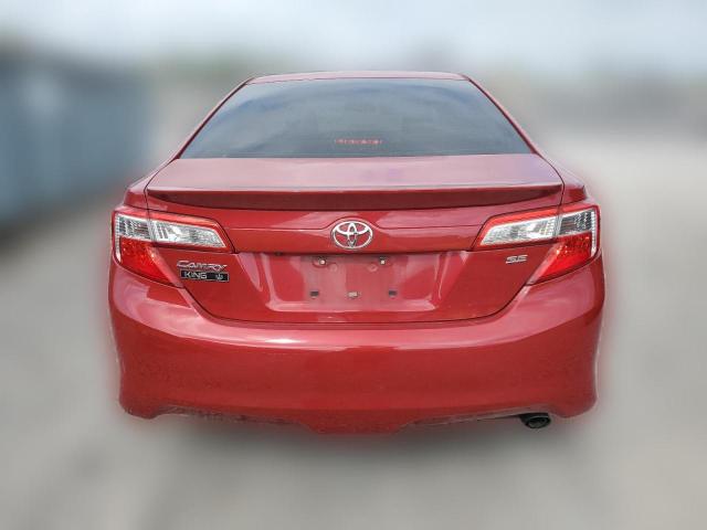  TOYOTA CAMRY 2014 Красный