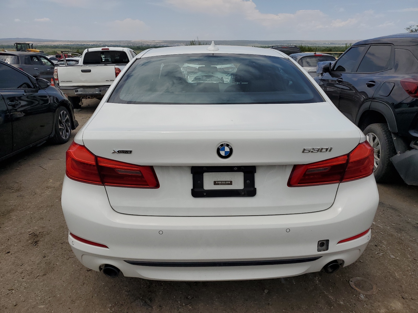 WBAJA7C38HWA69978 2017 BMW 530 Xi