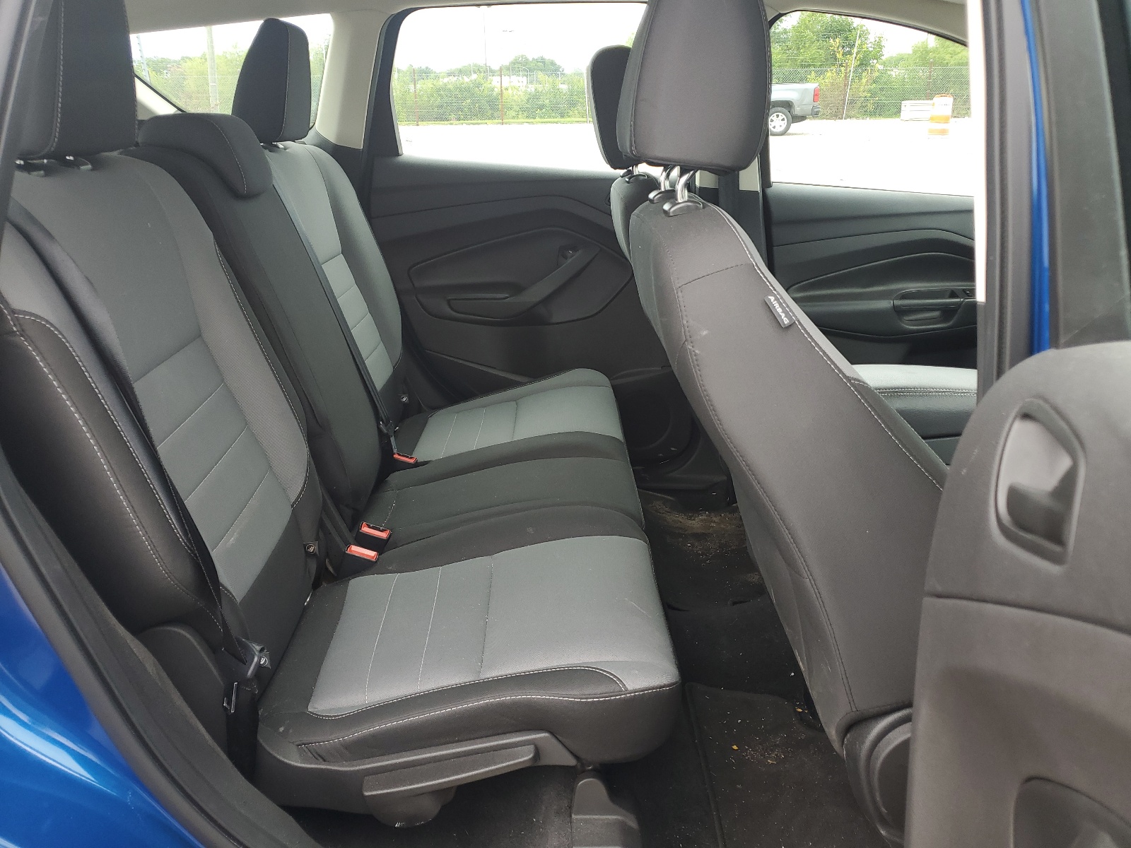 1FMCU0F76HUC61929 2017 Ford Escape S