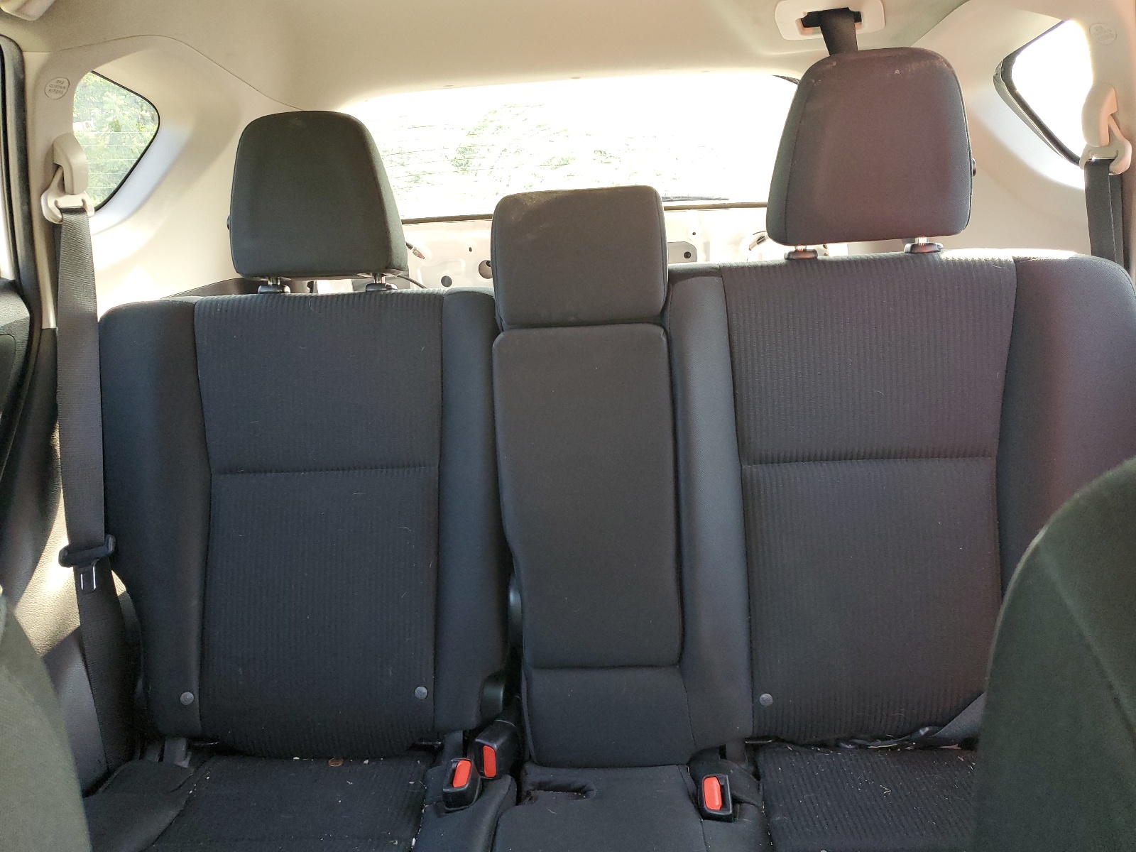 2T3BFREV6JW856156 2018 Toyota Rav4 Le