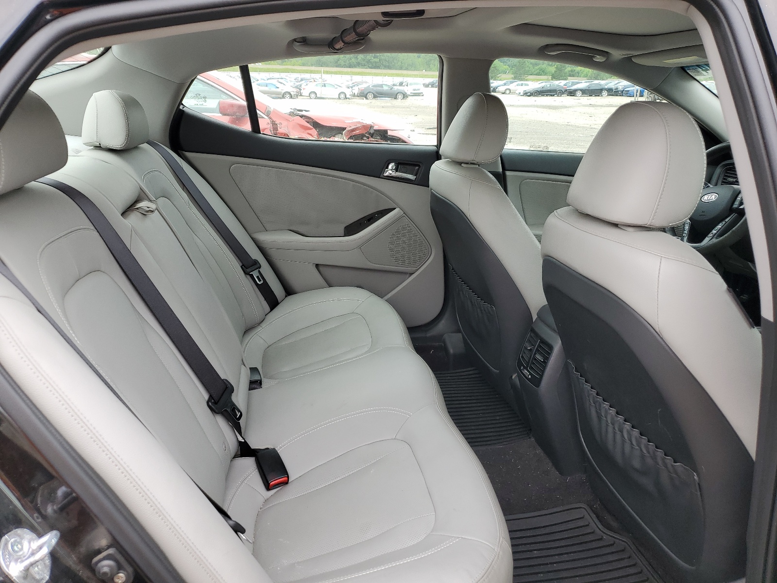 KNAGN4A75B5099663 2011 Kia Optima Ex