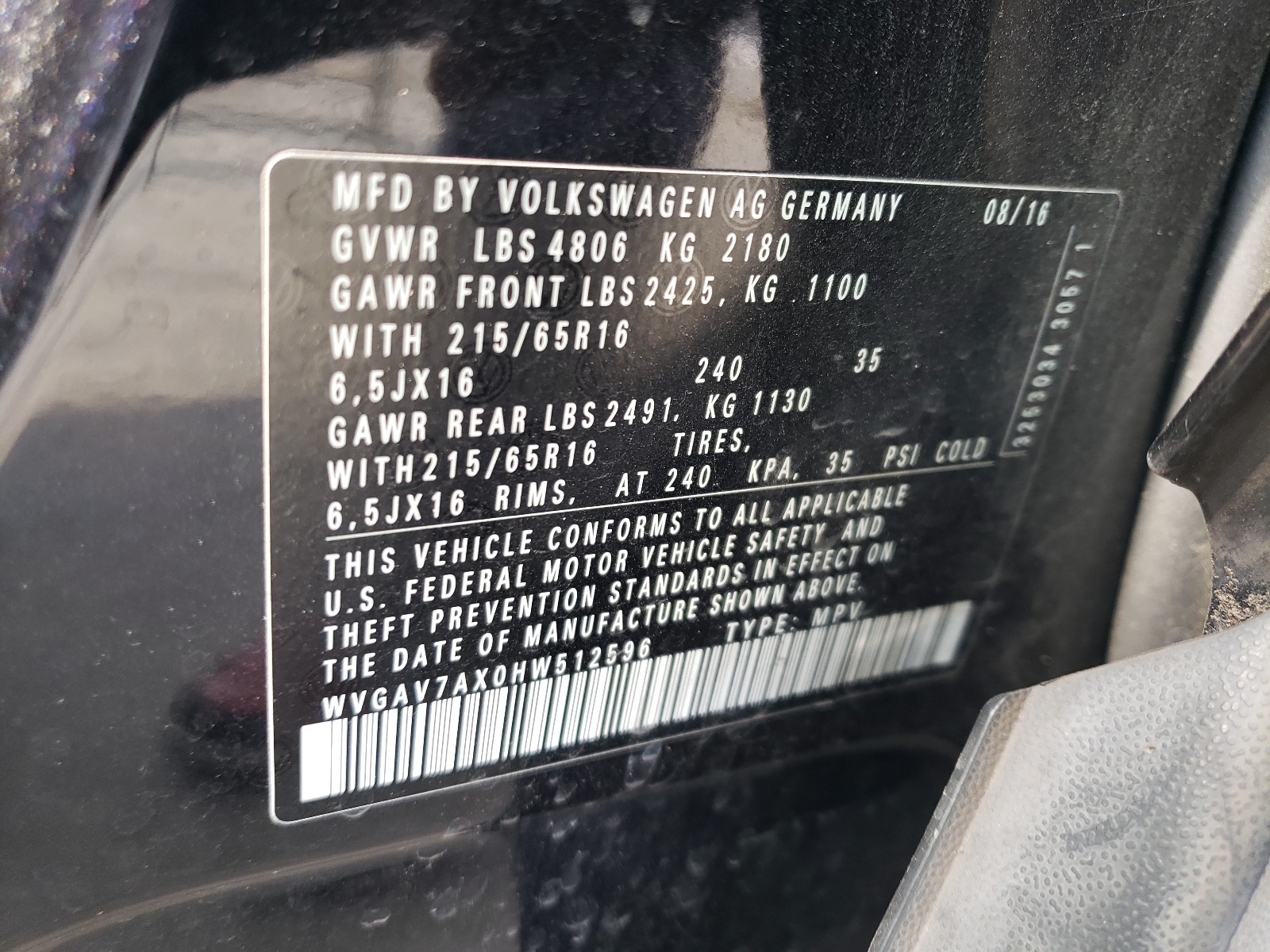 WVGAV7AX0HW512596 2017 Volkswagen Tiguan S