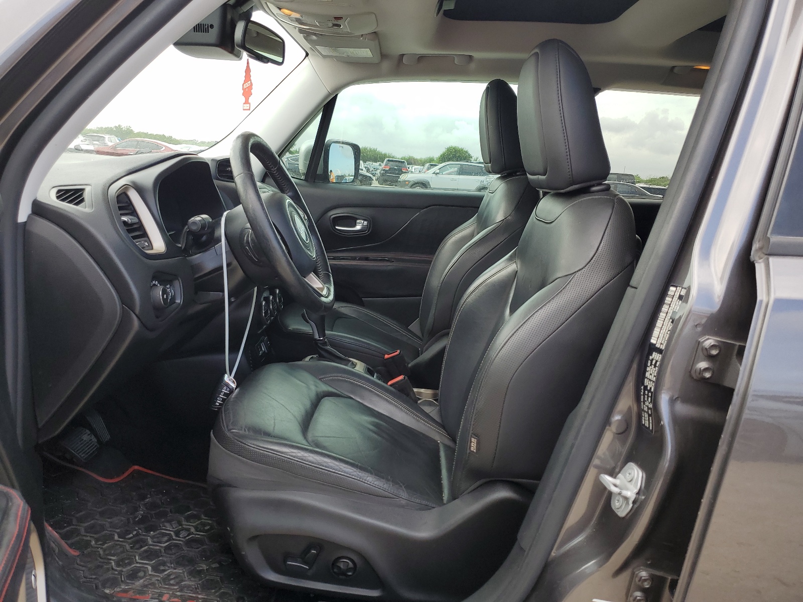 ZACCJADT8GPD85610 2016 Jeep Renegade Limited