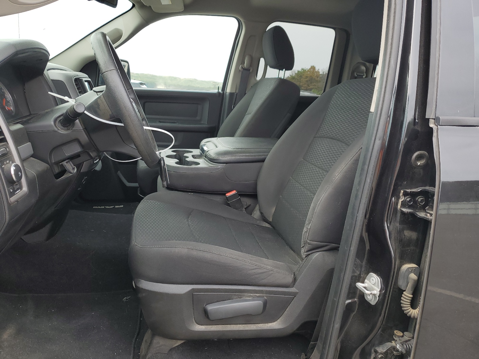 1C6RR7FT0KS570571 2019 Ram 1500 Classic Tradesman