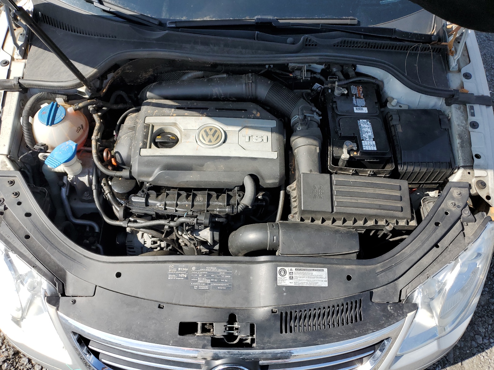 WVWFA7AH6AV015045 2010 Volkswagen Eos Lux