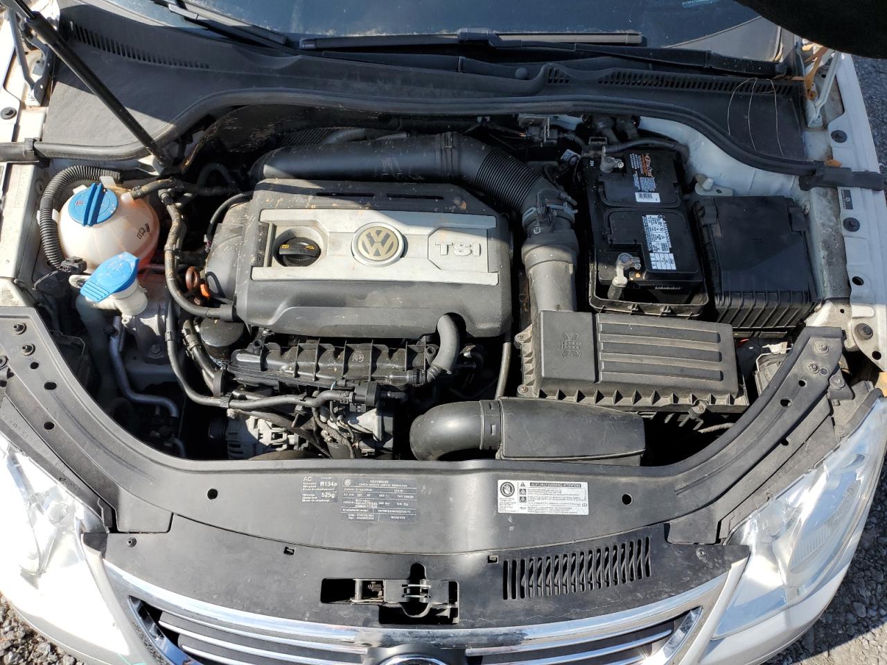 2010 Volkswagen Eos Lux VIN: WVWFA7AH6AV015045 Lot: 64199814