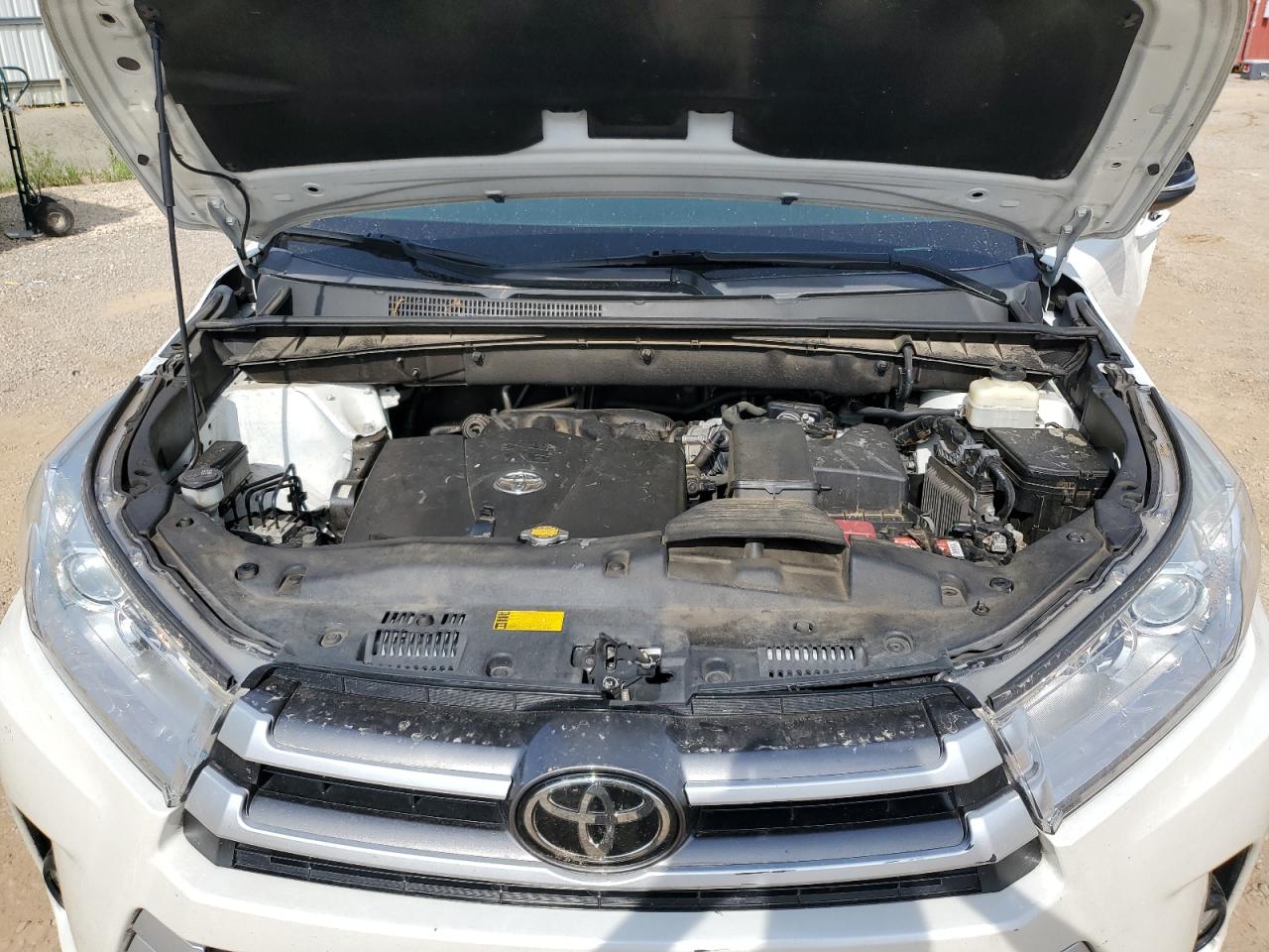 2017 Toyota Highlander Se VIN: 5TDKZRFH1HS215797 Lot: 62967694