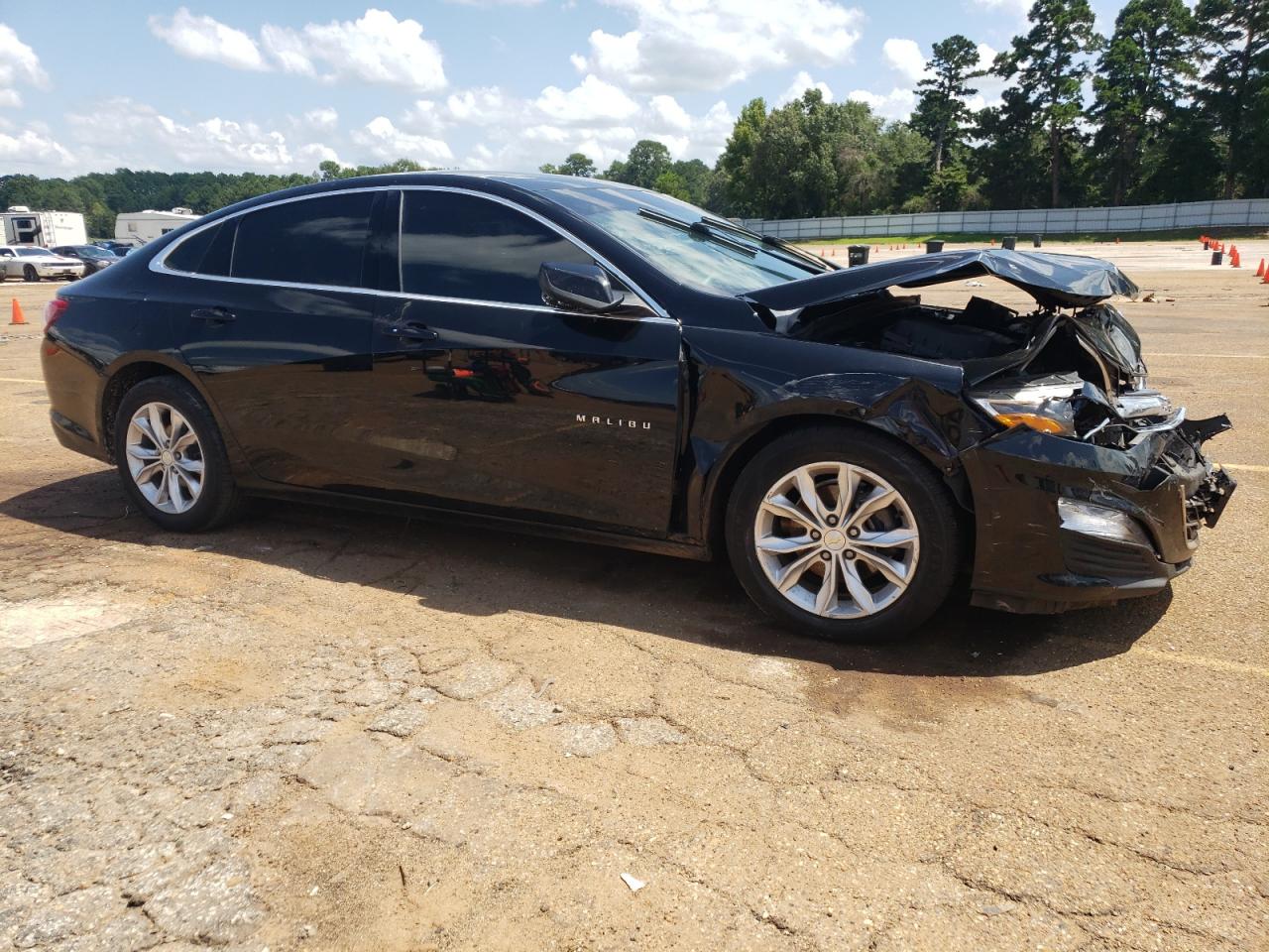 2020 Chevrolet Malibu - Image 4