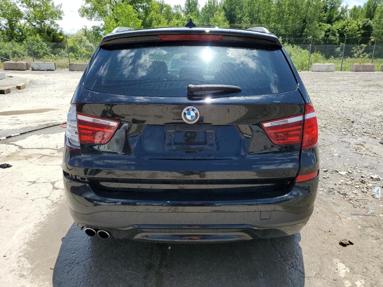 5UXWX9C33H0T25428 2017 BMW X3 xDrive28I