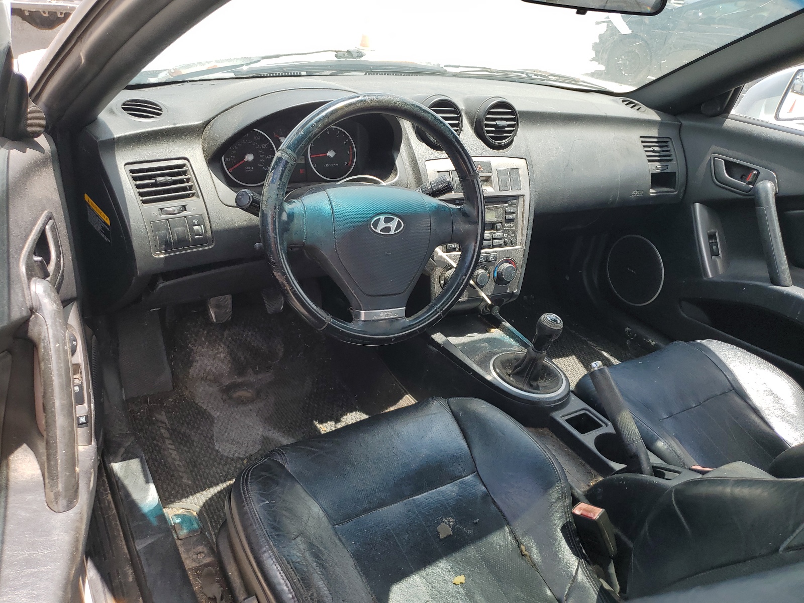 KMHHN65F64U117807 2004 Hyundai Tiburon Gt