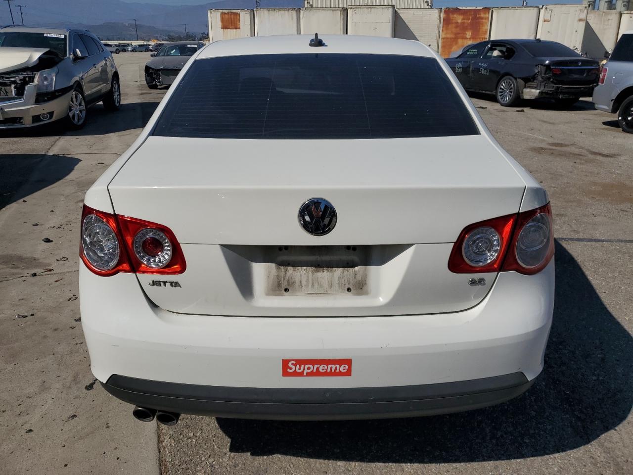 2008 Volkswagen Jetta Se VIN: 3VWRZ71K28M050782 Lot: 61648984