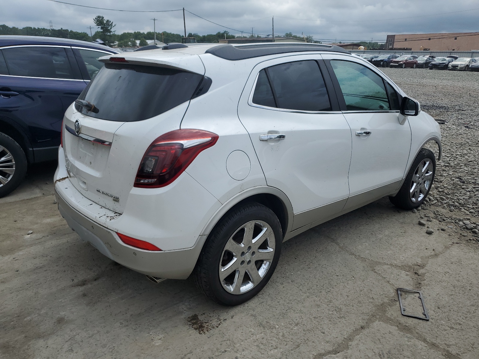 2017 Buick Encore Premium vin: KL4CJHSB2HB100635