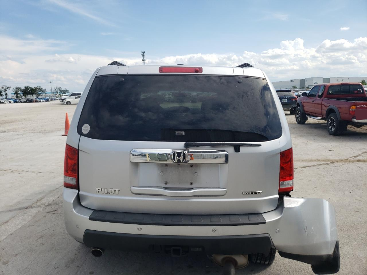 5FNYF3H96BB026841 2011 Honda Pilot Touring