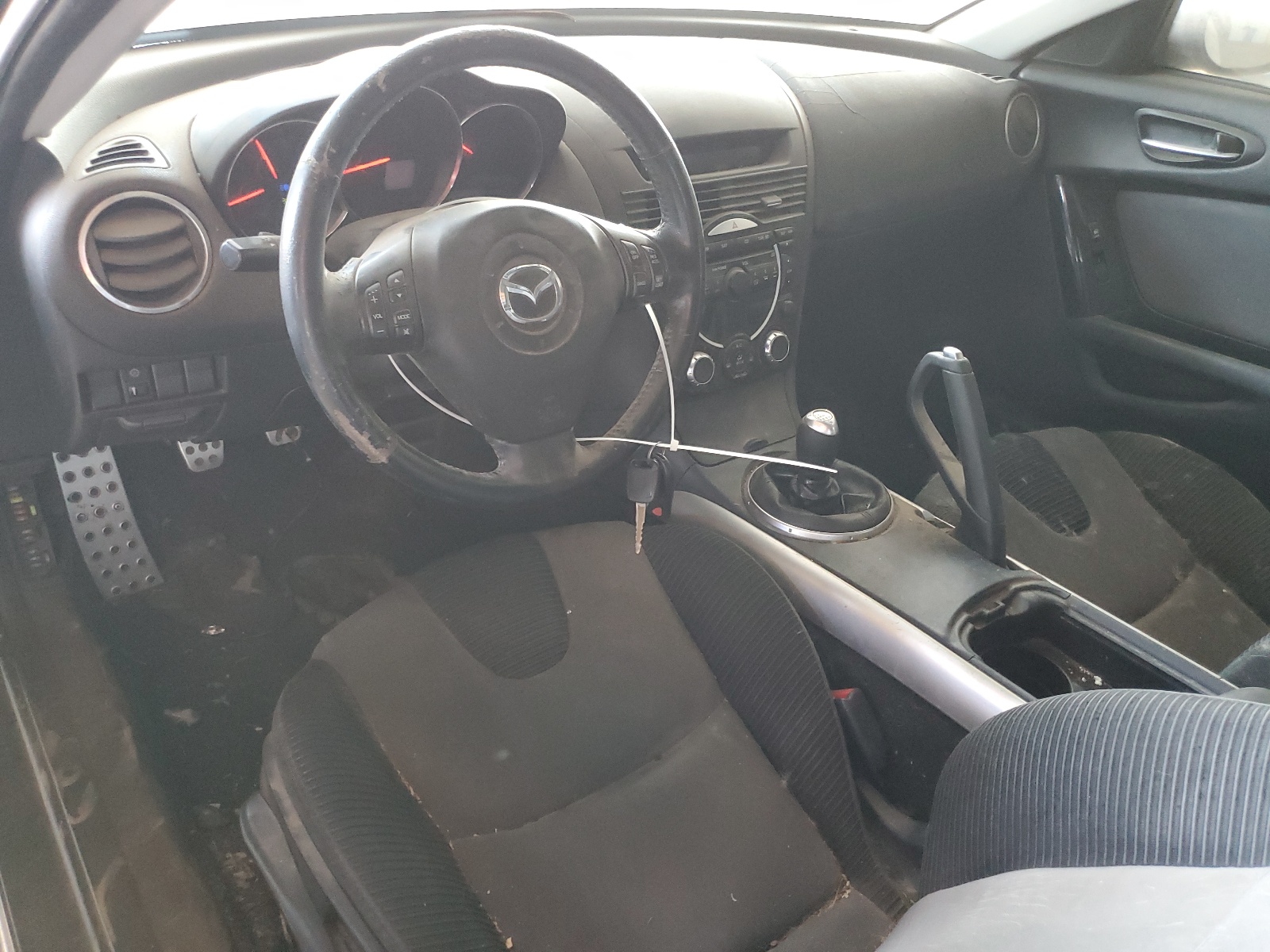 JM1FE173X60203357 2006 Mazda Rx8