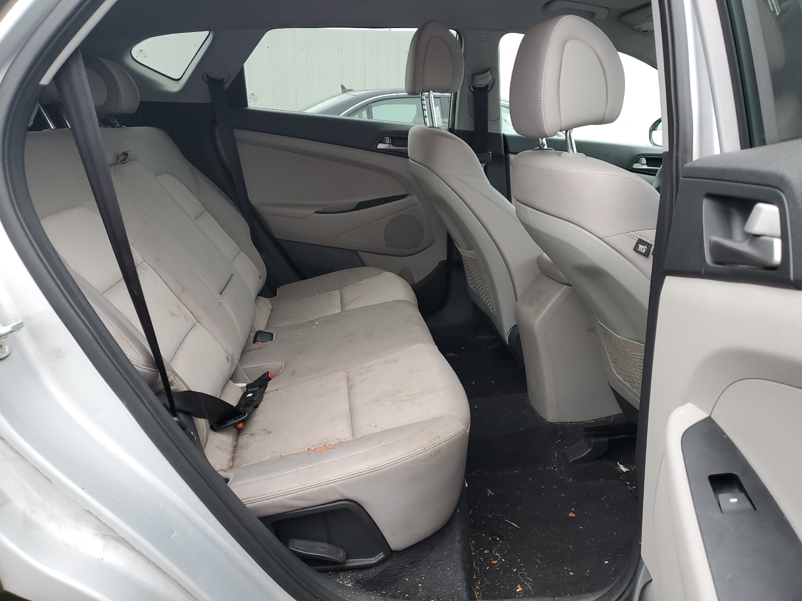 KM8J3CA48JU693243 2018 Hyundai Tucson Sel