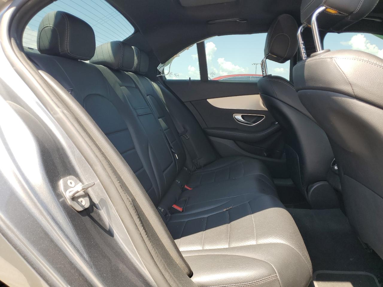 2018 Mercedes-Benz C 300 4Matic VIN: 55SWF4KB9JU272160 Lot: 62525334