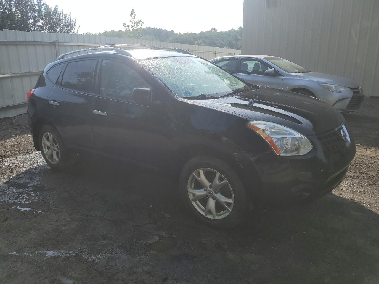 2010 Nissan Rogue - Image 4
