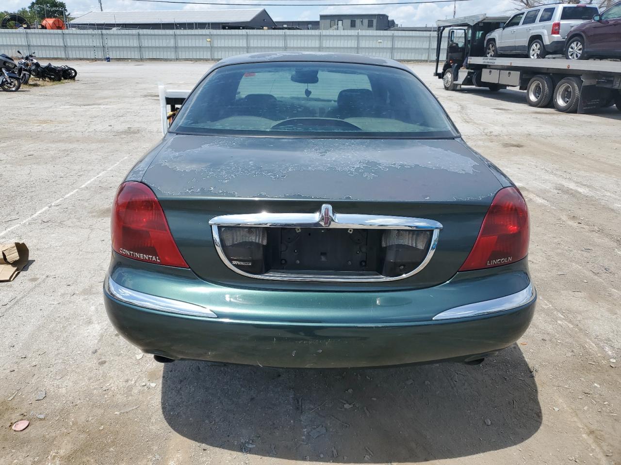 1998 Lincoln Continental VIN: 1LNFM97V9WY647362 Lot: 63695704