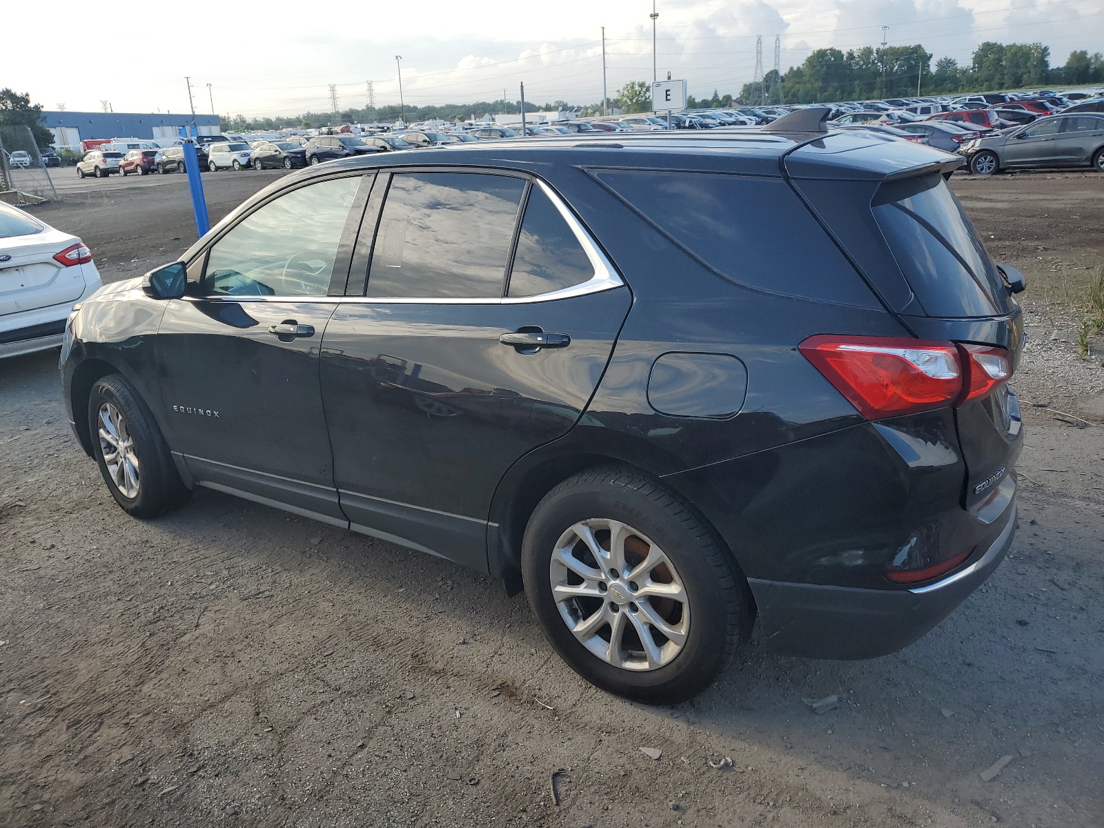 2018 Chevrolet Equinox Lt vin: 2GNAXSEV4J6131013