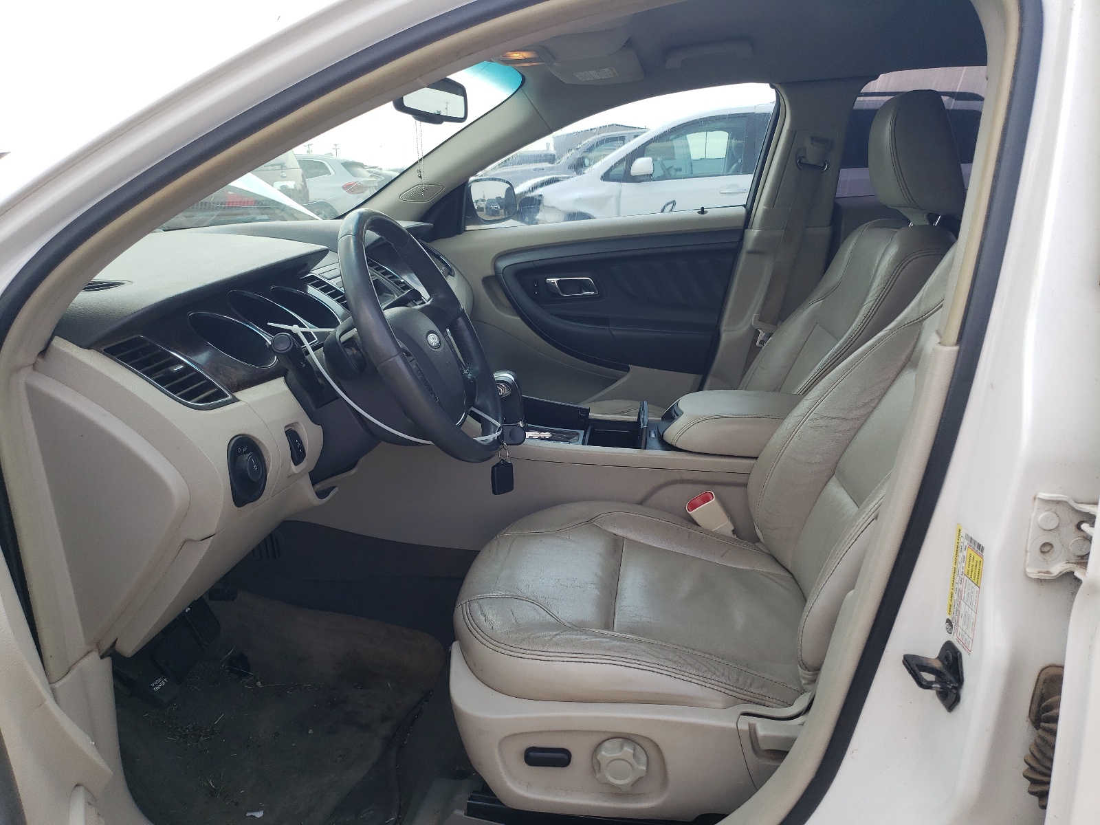 1FAHP2EW1AG145375 2010 Ford Taurus Sel