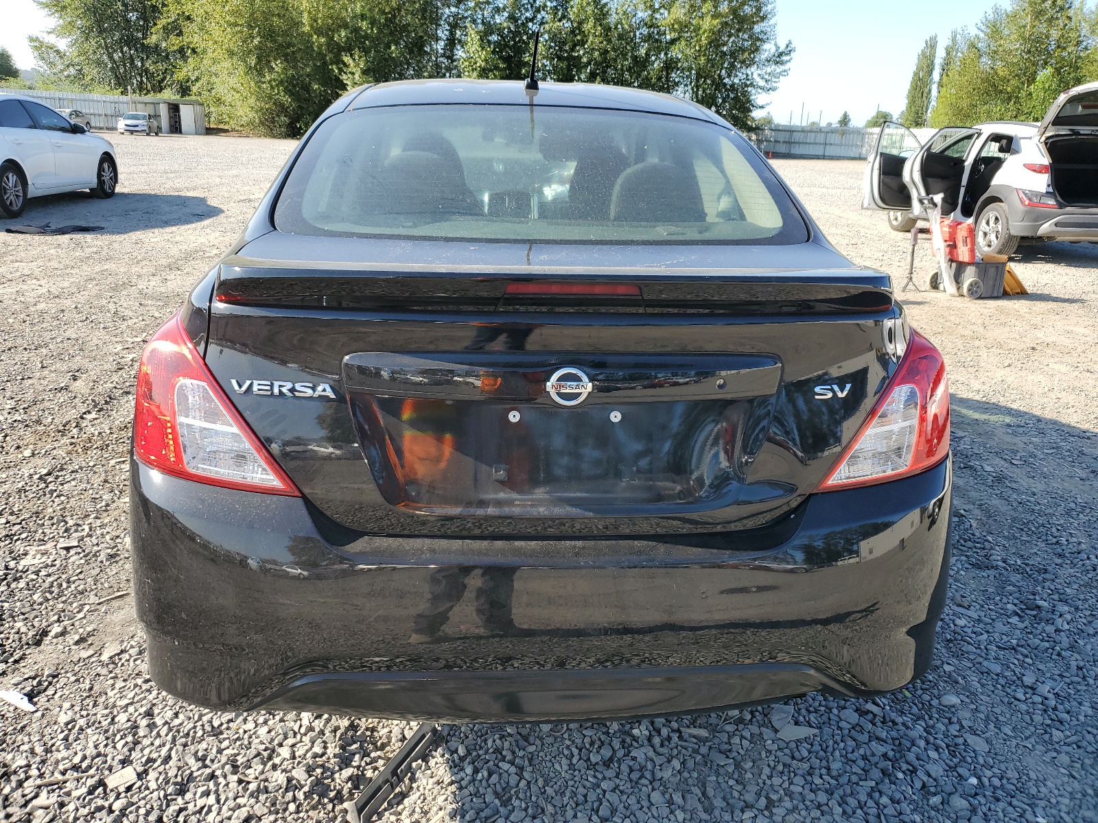 3N1CN7AP4JL881859 2018 Nissan Versa S