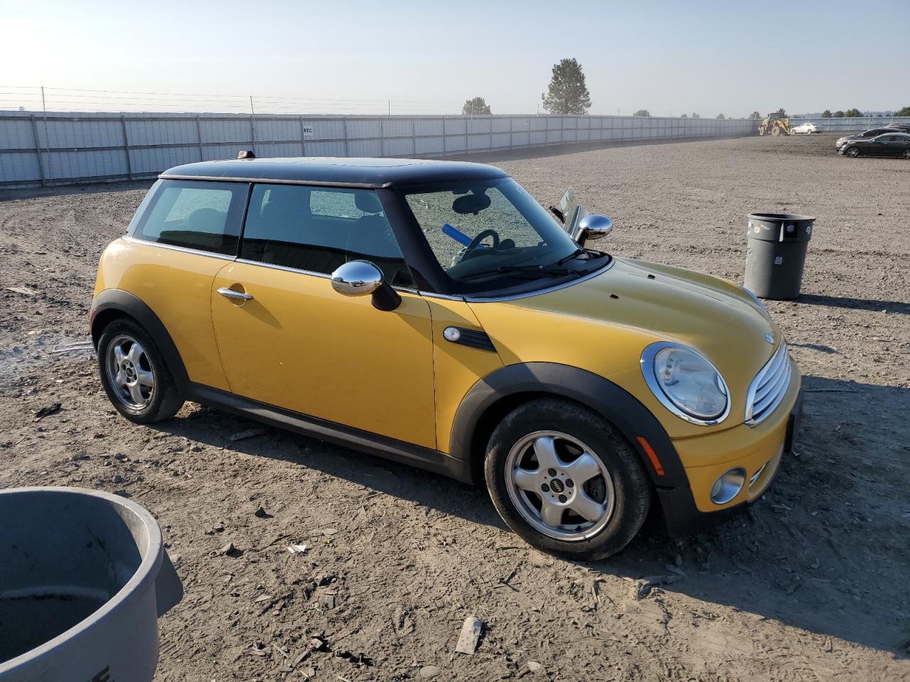 2007 Mini Cooper VIN: WMWMF33517TT55600 Lot: 65023484