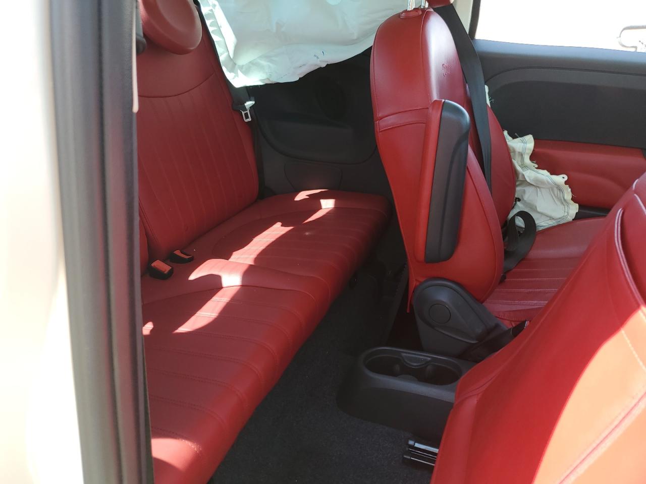 2017 Fiat 500 Lounge VIN: 3C3CFFCR8HT700568 Lot: 65186094