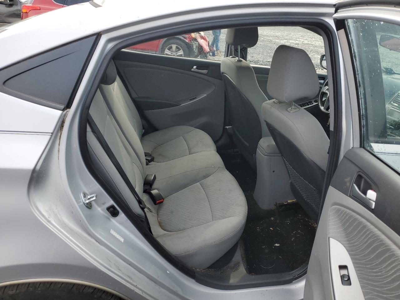 KMHCU4AE5GU045386 2016 Hyundai Accent Se