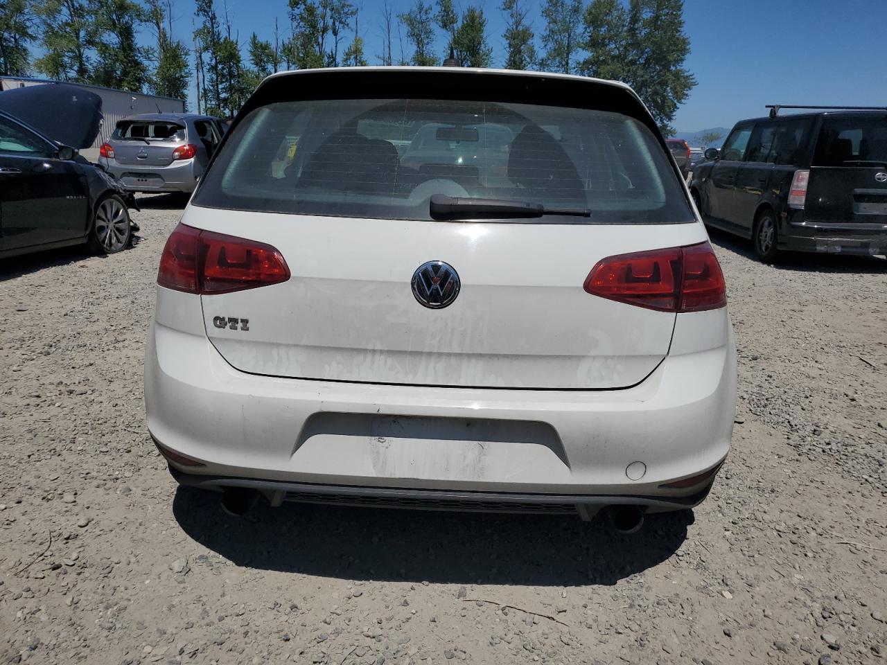 3VW4T7AU2HM058619 2017 Volkswagen Gti S