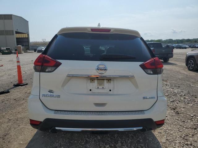  NISSAN ROGUE 2018 White